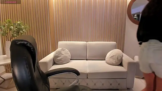 AmbarJames  online show from 11-15-25, 11:47