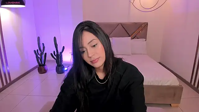 AmbarJames  online show from 01-09-26, 12:01