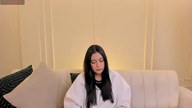 AmbarJames  online show from 02-01-26, 11:08