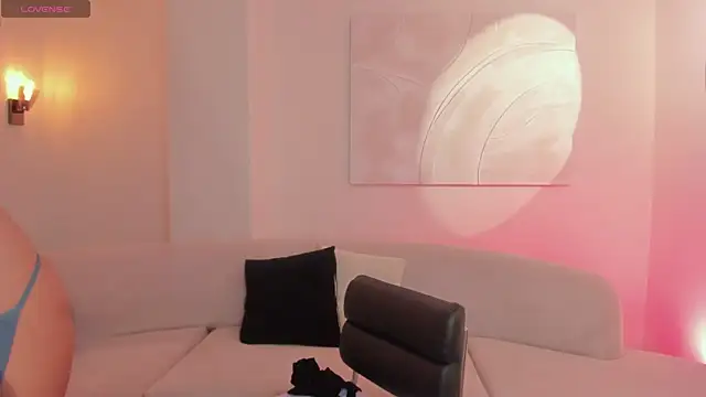 AmbarJames  online show from 03-11-26, 12:32