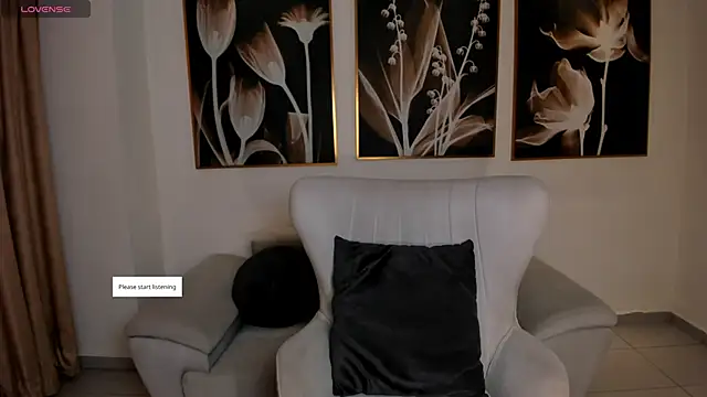 Snapshot of AmbarJames_ chatting on 05-11-26, 11:55 AmbarJames online show from 05-11-26, 11:55