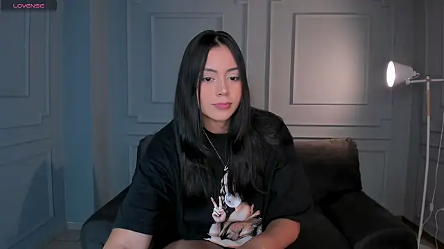 AmbarJames  online show from 11-08-25, 11:58