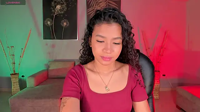 SophieHouston  online show from 10-06-25, 05:19