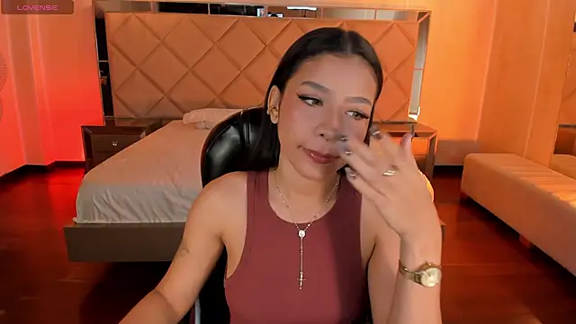 Snapshot of SophieHouston_ chatting on 03-04-26, 01:57 SophieHouston online show from 03-04-26, 01:57