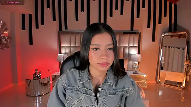 SophieHouston  online show from 04-13-26, 04:38