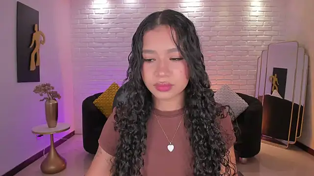 SophieHouston  online show from 12-18-25, 03:44