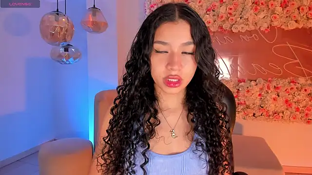SophieHouston  online show from 10-03-25, 04:36