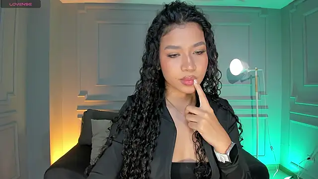 SophieHouston  online show from 11-14-25, 04:05