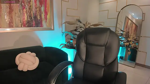 MilaLawrence online show from 02-26-26, 12:16