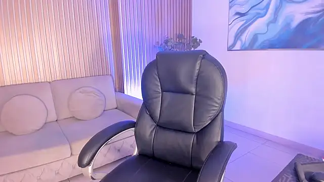 MilaLawrence online show from 11-12-25, 03:05