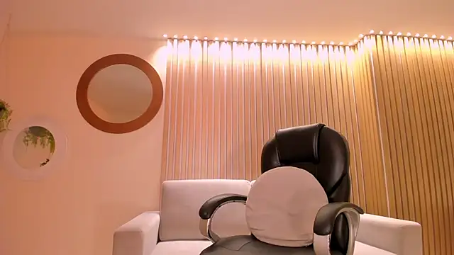 MilaLawrence online show from 01-08-26, 11:16