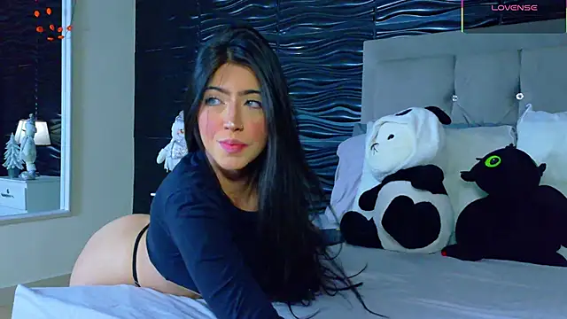 Ambar Bull online show from 12-20-25, 01:03