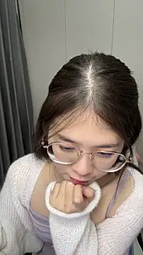 Qianqian-888 online show from 12-04-25, 01:04