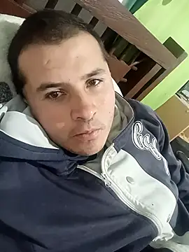 santiii   12 online show from 02-04-26, 03:01