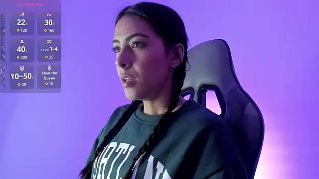 ValkaGrecco online show from 11-18-25, 02:49