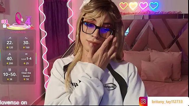 boyfox tay online show from 09-19-25, 03:54