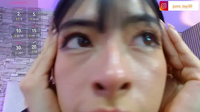 Snapshot of juno_tay chatting on 09-15-25, 08:09 juno tay online show from 09-15-25, 08:09