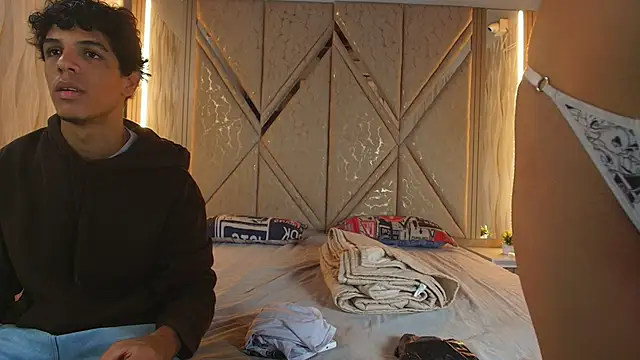 Hotcouple 222 online show from 03-23-26, 07:25