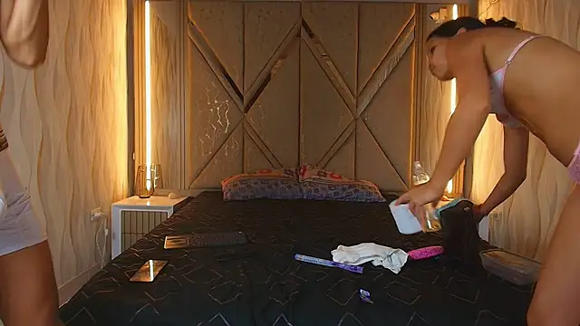 Hotcouple 222 online show from 04-02-26, 07:15