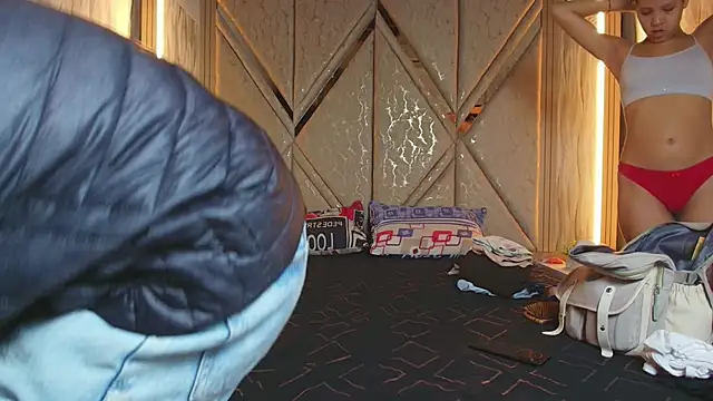 Hotcouple 222 online show from 03-12-26, 07:23