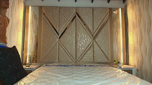 Hotcouple 222 online show from 01-12-26, 07:26