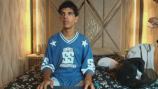 Hotcouple 222 online show from 02-08-26, 07:28