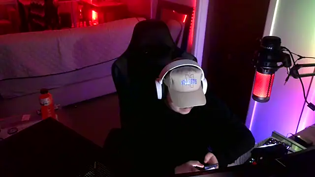 Snapshot of Bigboyballen chatting on 02-02-26, 03:16 Bigboyballen online show from 02-02-26, 03:16