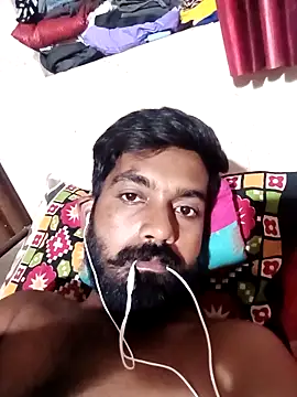 Snapshot of Ankisabki chatting on 10-13-25, 07:04 Ankisabki online show from 10-13-25, 07:04