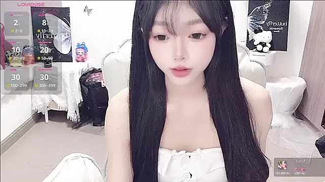Snapshot of -EEBABY chatting on 06-03-26, 01:12 -EEBABY online show from 06-03-26, 01:12