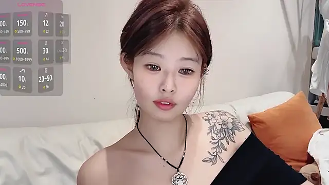 Snapshot of A-Sweet-168-M chatting on 10-12-25, 02:40 A-Sweet-168-M online show from 10-12-25, 02:40