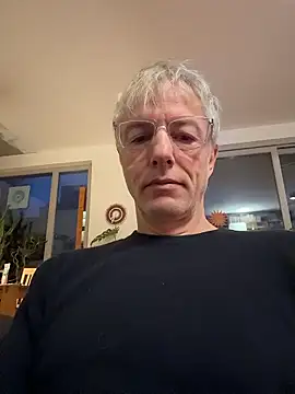 Snapshot of SexyLeon8 chatting on 01-12-26, 06:31 SexyLeon8 online show from 01-12-26, 06:31