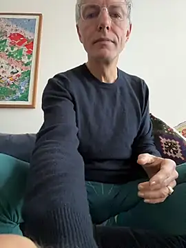 Snapshot of SexyLeon8 chatting on 01-10-26, 08:53 SexyLeon8 online show from 01-10-26, 08:53