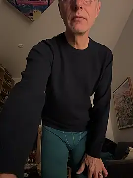 Snapshot of SexyLeon8 chatting on 01-11-26, 03:13 SexyLeon8 online show from 01-11-26, 03:13