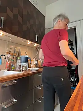 SexyLeon8 online show from 04-07-26, 07:32