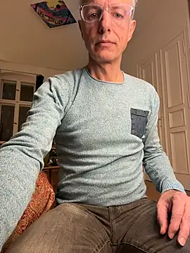 Snapshot of SexyLeon8 chatting on 11-17-25, 09:52 SexyLeon8 online show from 11-17-25, 09:52