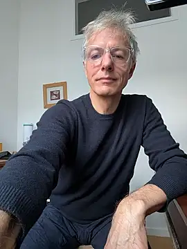 Snapshot of SexyLeon8 chatting on 01-14-26, 03:04 SexyLeon8 online show from 01-14-26, 03:04