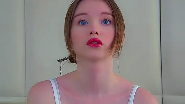 Snapshot of KeiraAsti chatting on 05-24-26, 09:09 KeiraAsti online show from 05-24-26, 09:09
