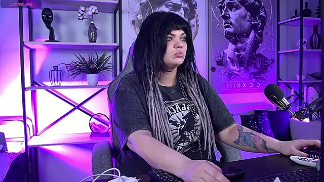 MaryHarrys online show from 04-10-26, 11:23