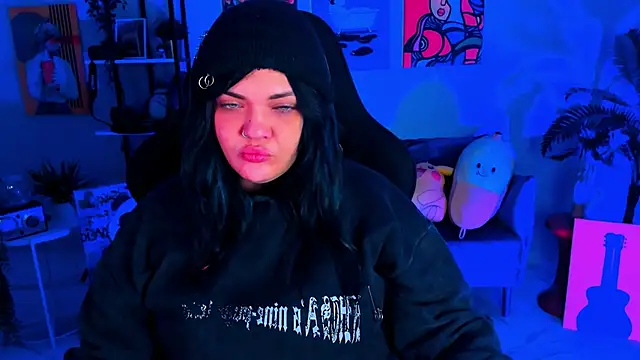 MaryHarrys online show from 11-08-25, 02:15