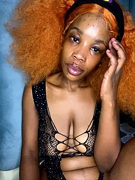 Snapshot of Caramel_Mellow chatting on 01-16-26, 11:31 Caramel Mellow online show from 01-16-26, 11:31