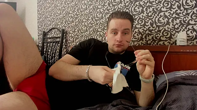 romiosabrino online show from 03-25-26, 11:42