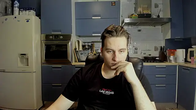 Snapshot of romiosabrino chatting on 02-11-26, 01:11 romiosabrino online show from 02-11-26, 01:11