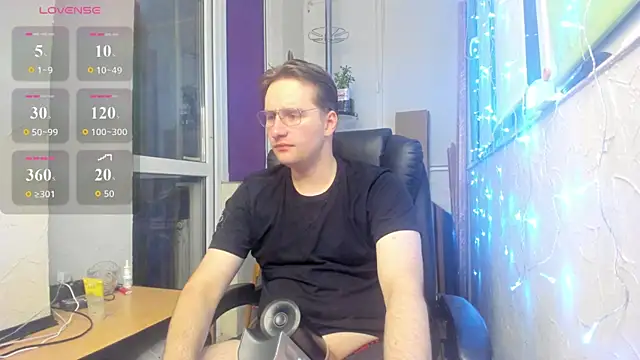 Snapshot of romiosabrino chatting on 06-10-26, 10:33 romiosabrino online show from 06-10-26, 10:33