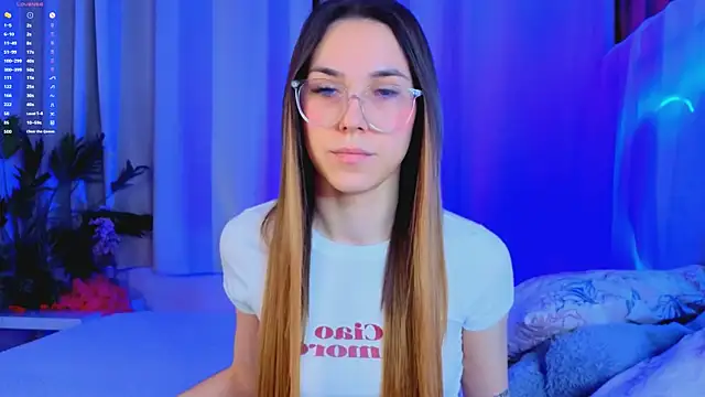 -CindyLou online show from 12-19-25, 05:10