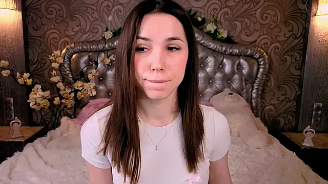 -CindyLou online show from 02-16-26, 05:39