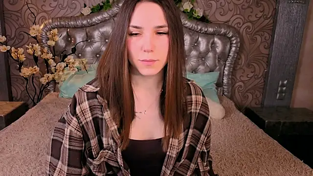 -CindyLou online show from 02-10-26, 05:17