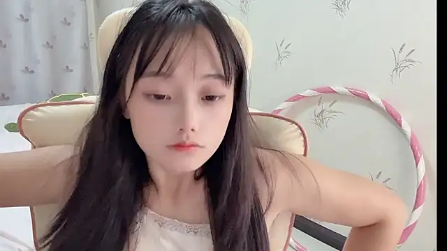 Snapshot of puppy-999 chatting on 10-14-25, 03:45 puppy-999 online show from 10-14-25, 03:45