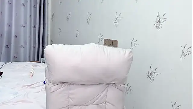 puppy-999 online show from 04-12-26, 01:53