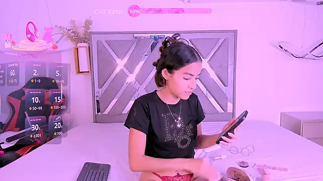 Akira Hime online show from 09-09-25, 04:11