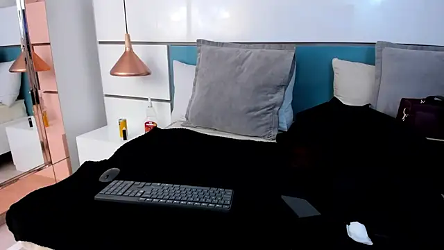 Ashkoreh online show from 04-08-26, 09:16